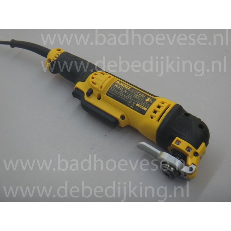 DW 300W Oscillating multi-tool with