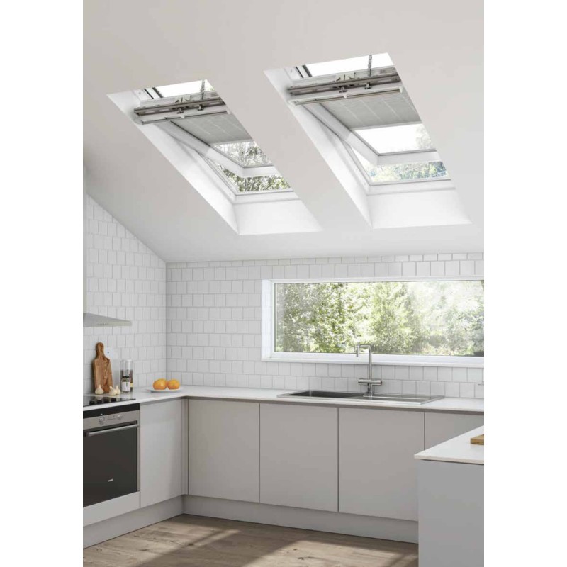 Zowel raam als gordijn bedienbaar